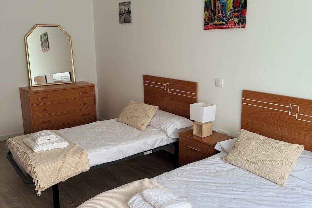 Appartement entier, Excellent 3-bedroom apartment in Foz in the center of town near the beach in Foz, A Mariña Lucense