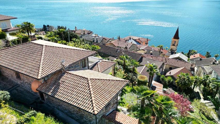Villa per 6 persone, con vista lago e balcone sul Lago Maggiore