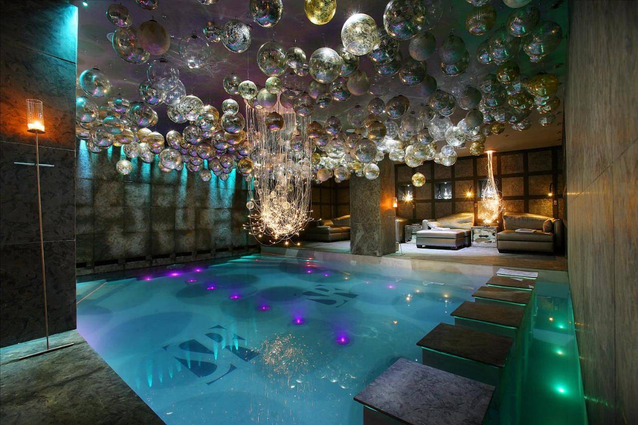 Standard Double or Twin Room in Courchevel 1850, Saint-Bon-Tarentaise
