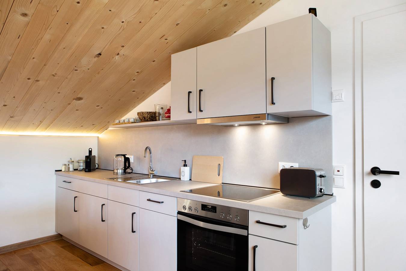 Ganze Wohnung, Ferienwohnung 'Refugium Aus Vollholz' mit Bergblick, Gemeinschaftsgarten und Wi-Fi in Schlitz, Rhön-Hessen