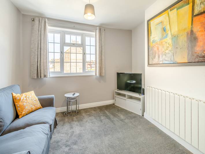 Log cabin for 2 people, with garden in Bridlington