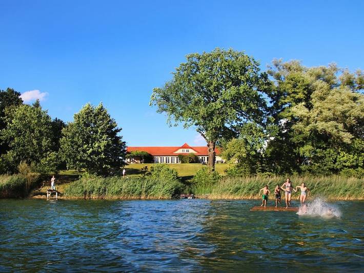 Ferienhaus für 6 Personen, mit Terrasse und Garten in Templin