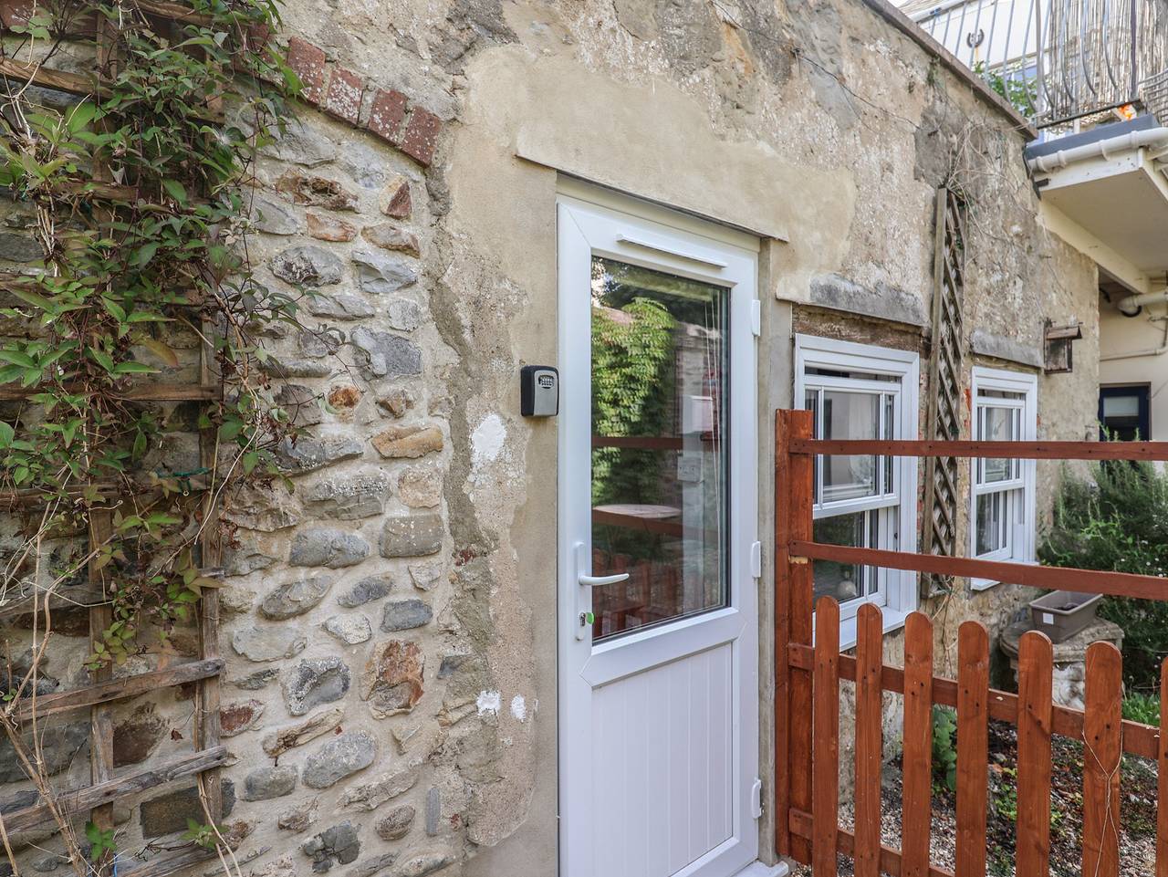 Garden  Studio at Stanley House in Charmouth, Dorset