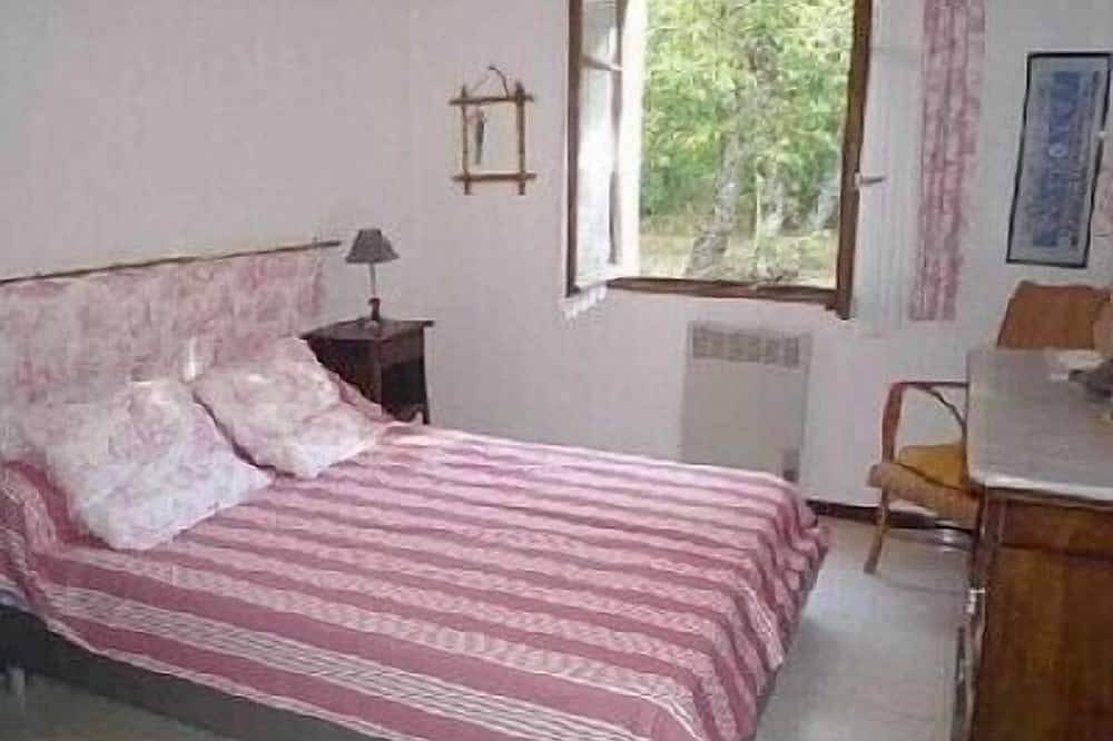 Grande Maison Plan d'Aups Ste Baume Var, 6 couchages, calme, grand terrain in Plan-d'Aups-Sainte-Baume, Côte méditerranéenne (France)