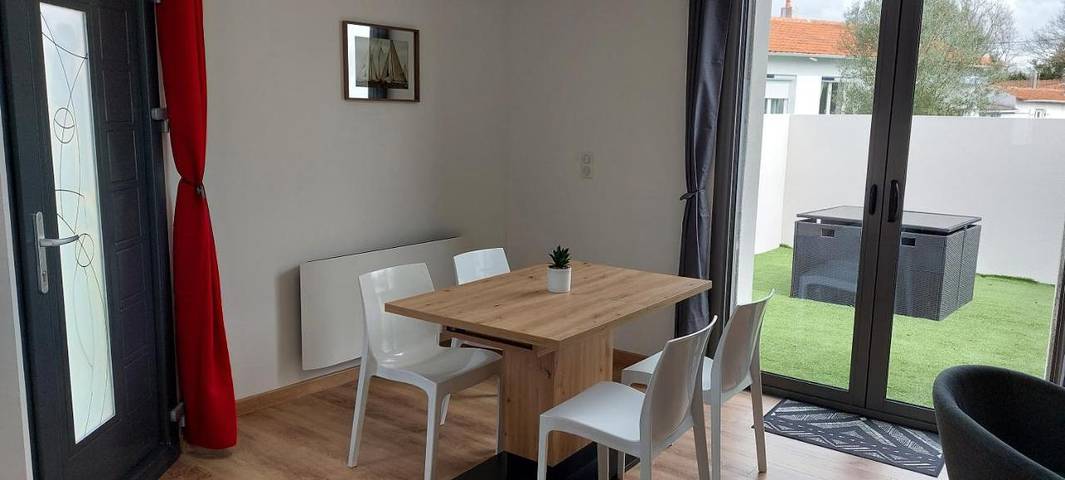 Location de vacances pour 6 personnes, avec jardin et terrasse à Étaules - 3