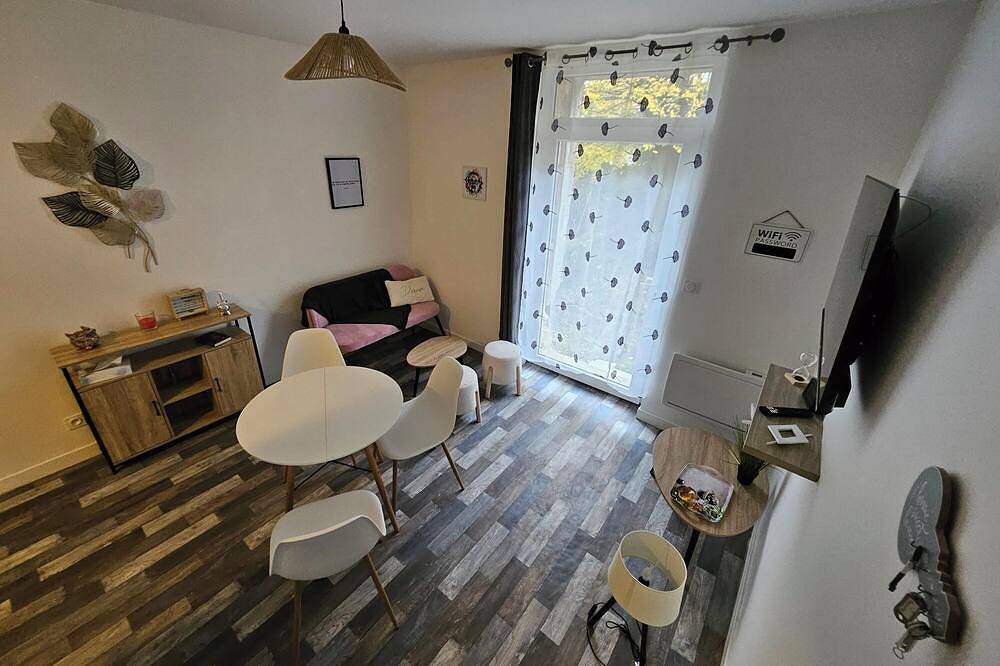 Apartamento entero, T2 Cosy near city center  in Guéret, Región de Guéret