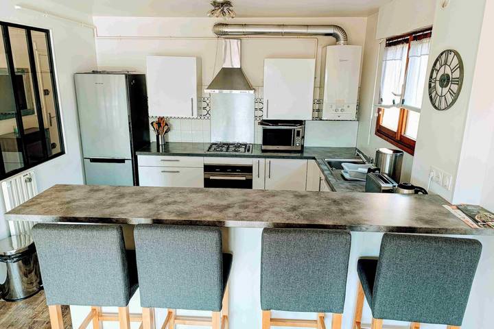 Apartamento entero, Apartamento de vacaciones para 5 personas con balcón in Bandol, Costa mediterránea (Francia)