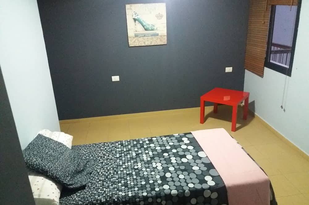 Entire apartment, Miguelangelo large family apartment. in Los Llanos, Los Llanos de Aridane