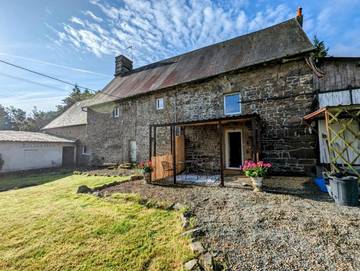 Gîte pour 5 personnes, avec jardin à Montaigu-les-Bois