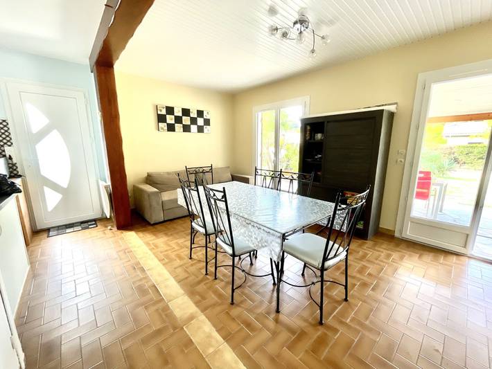 Location de vacances pour 6 personnes, avec terrasse et jardin à Carcans - 4