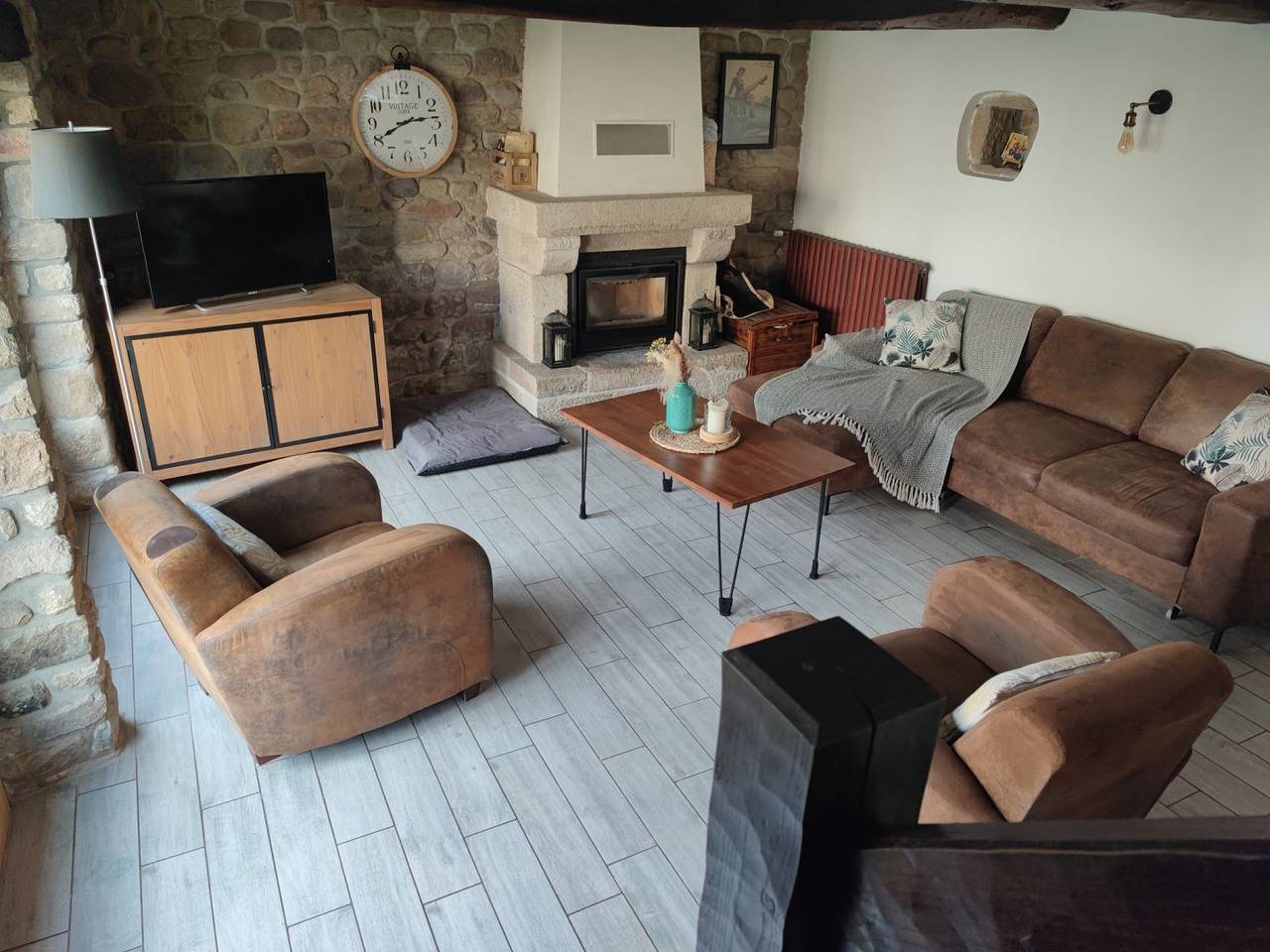 Locmariaquer - longère typique bretonne, 5 min plages in Locmariaquer, Côte des Mégalithes