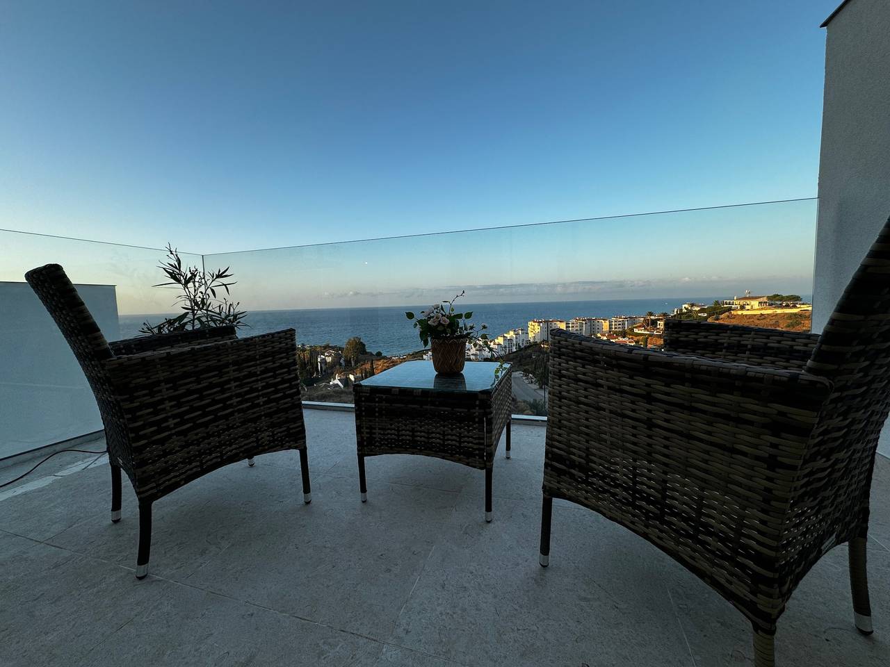 Ferienhaus 'Exclusive Getaway – Meerblick' mit Meerblick, Wlan und Klimaanlage in Torrox Costa, Torrox