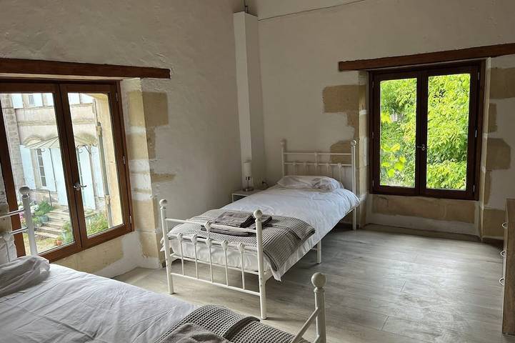 Location de vacances pour 8 personnes, avec terrasse à Cancon - 2