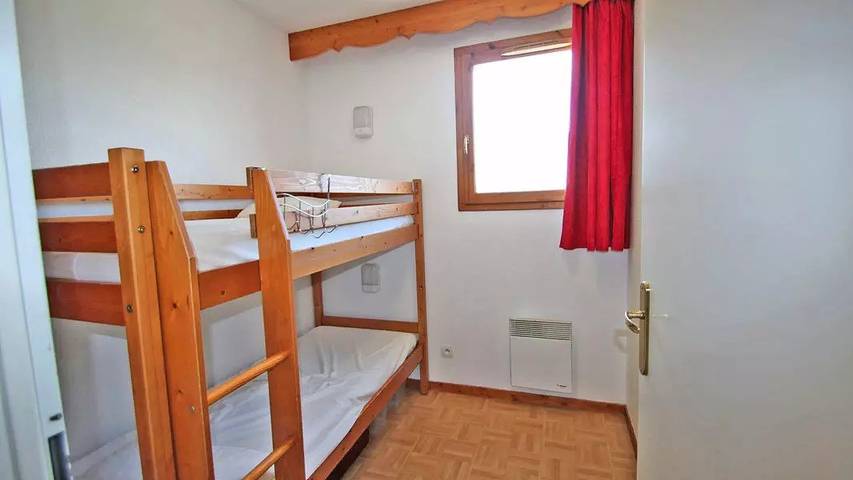Gîte pour 6 personnes, avec balcon et piscine à Puy-Saint-Vincent - 4