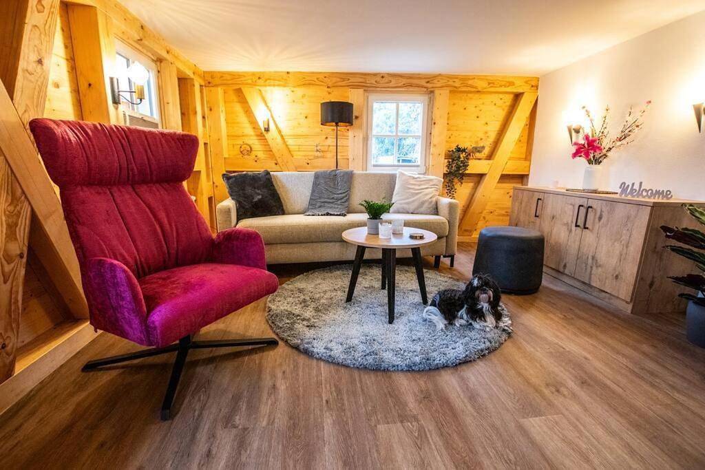 Torwärterhaus mit Geschichte in Neubulach, Nordschwarzwald