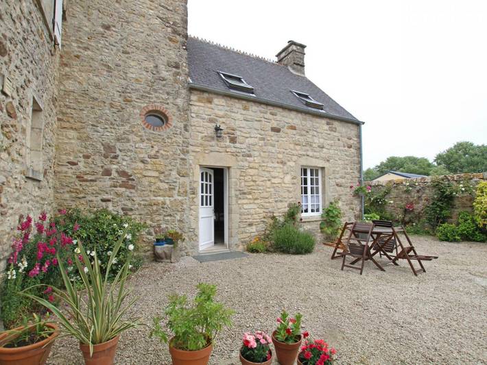 Gîte pour 4 personnes, avec jardin à Saint-Germain-de-Tournebut