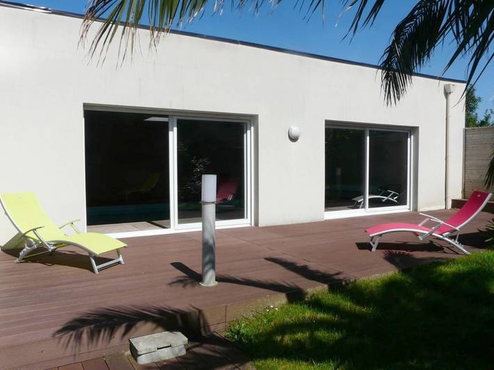 Location de vacances pour 8 personnes, avec vue ainsi que jardin et piscine à Saint-Jean-du-Doigt - 3