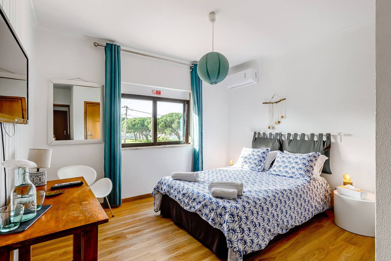 Villa 'Sublime Sun and Van, By Meco Stays' com varanda e Wi-Fi in Praia do Meco, Sesimbra (Castelo)