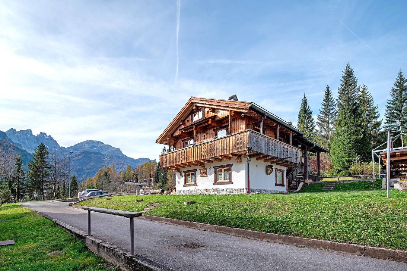 Appartamento intero, Appartamento 'Lastei' con vista sulle montagne, giardino in comune e Wi-Fi in Falcade, Dolomiti Superski