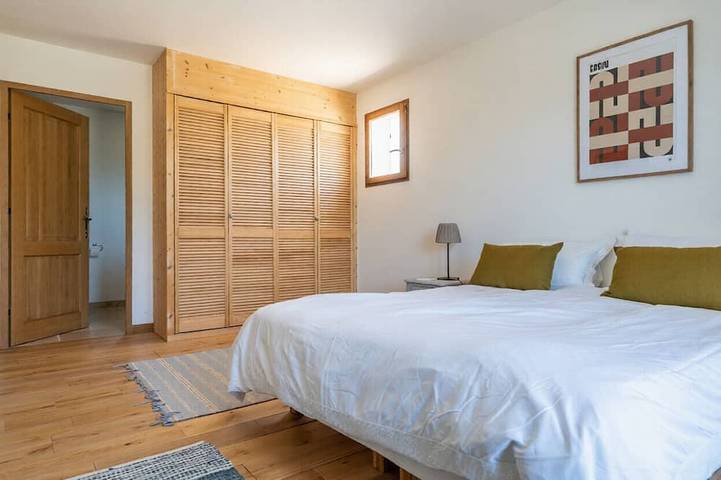 Location de vacances pour 8 personnes, avec terrasse et jardin à Saint-Hippolyte-de-Montaigu - 2