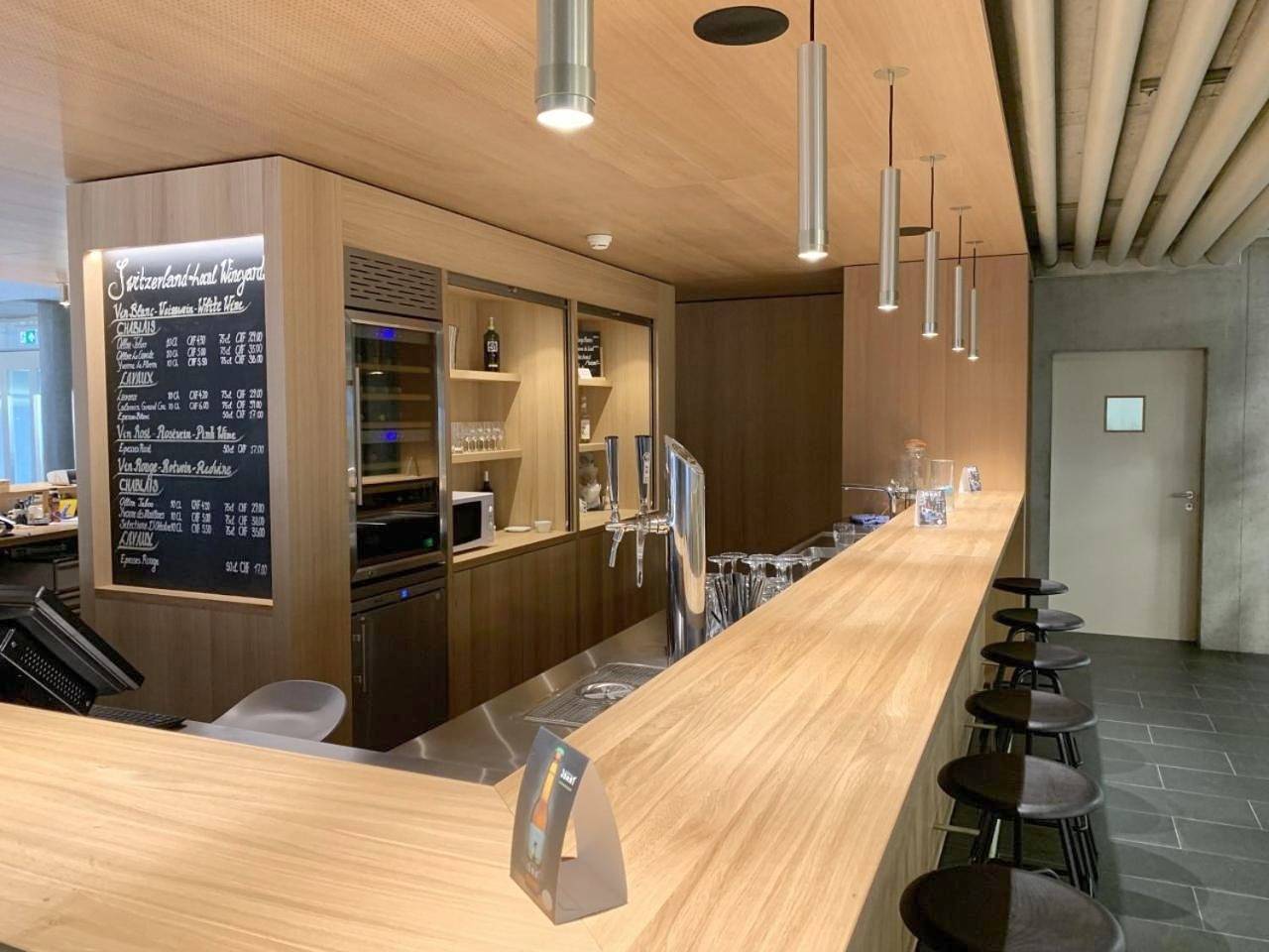 Lausanne Youth Hostel Jeunotel in Lausanne, Lac Léman