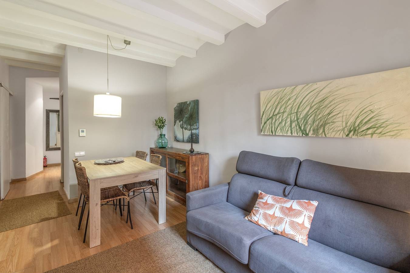 Ganze Wohnung, Apartment „Bailen Garden“ mit privater Terrasse, Wlan und Klimaanlage in Barcelona Zentrum, Barcelona