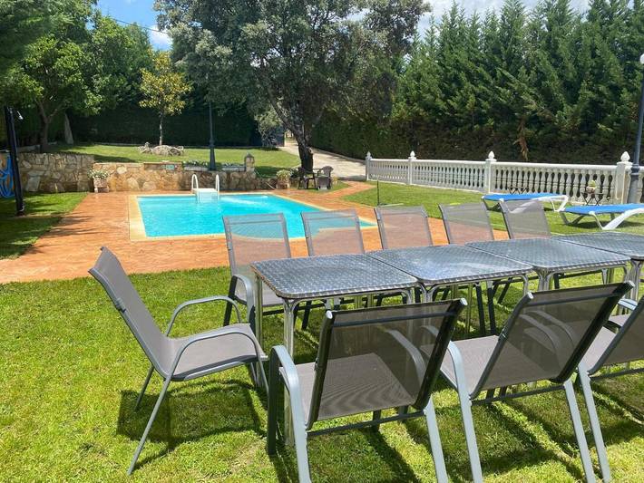 Casa de vacaciones para 12 personas, con piscina, Se admiten mascotas - 1
