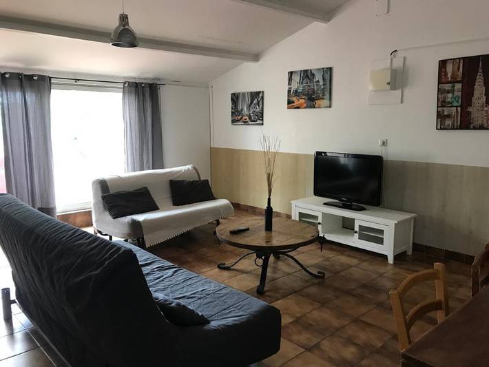 Appartement de vacances pour 6 personnes, avec terrasse et jardin