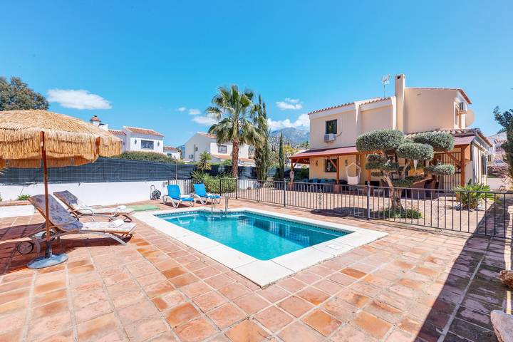 Casa rural para 6 personas, con jardín en Alcaucín - 2