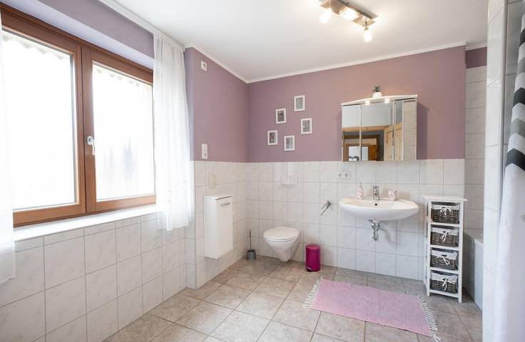 Ganze Ferienwohnung, 2-Bett-Wohnung "Rose" in Westerburg, Westerburg & Umgebung