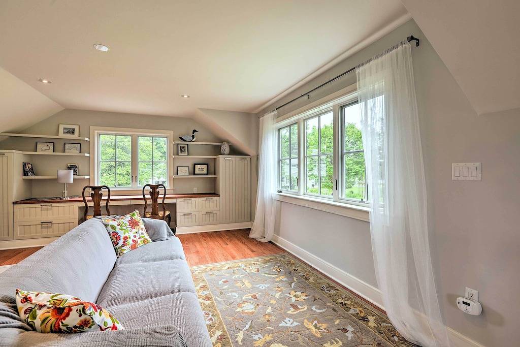 Ganze Wohnung, Barn-Like Studio Suite w/ Flowering Garden! in Hopewell Township, Mercer County