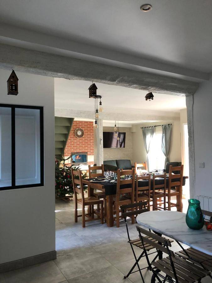Location de vacances pour 10 personnes, avec vue ainsi que jardin et terrasse dans Villerbon - 4