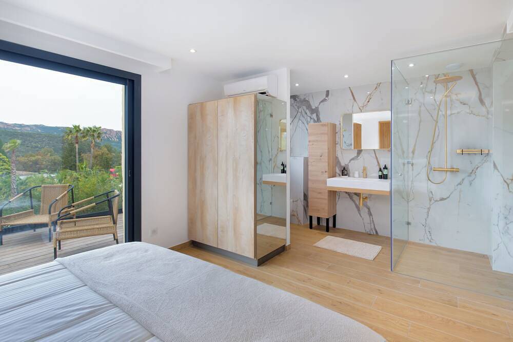 Résidence Esterel 1, Villa für 12 Personen mit 5* Zugang bei Esterel Caravaning in Saint-Raphaël, Mittelmeerküste (Frankreich)