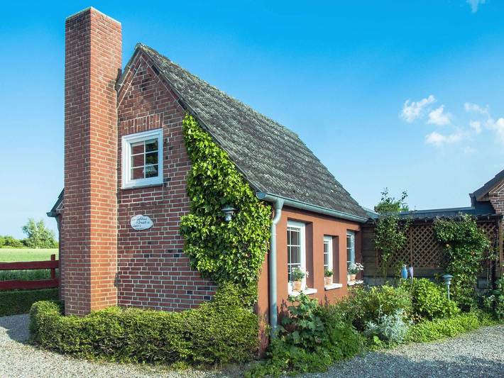 Ferienhaus für 2 Personen, mit Terrasse und Garten in Geltinger Bucht - 2