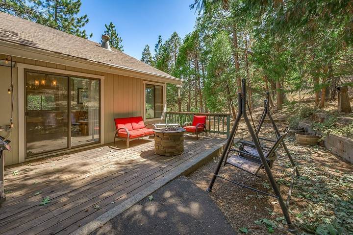 Blockhütte für 10 Personen, mit Terrasse in Arnold