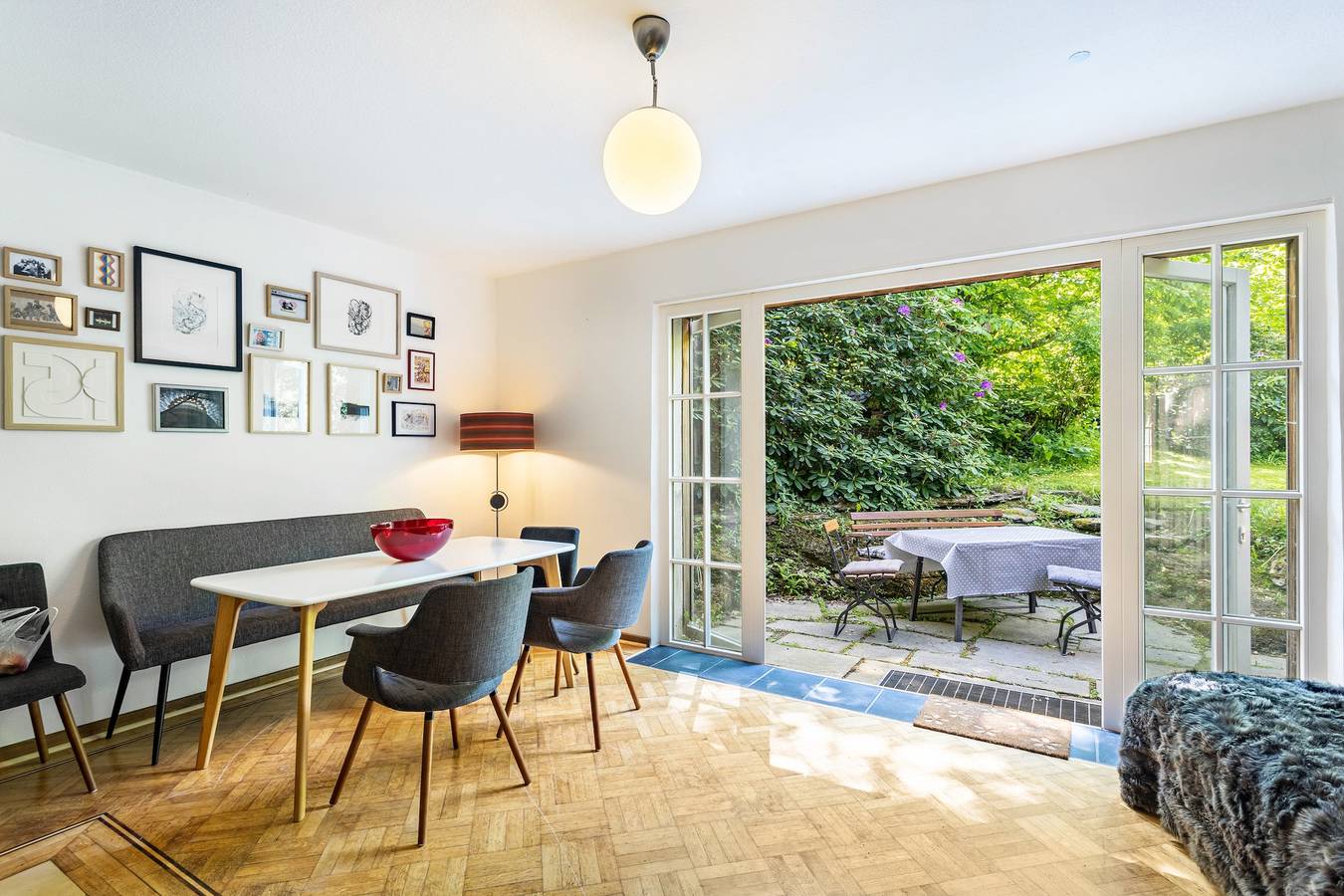 Ganze Wohnung, Ferienwohnung 'Anno 1960' mit Bergblick, privater Terrasse und Wi-Fi in Bestwig, Hochsauerlandkreis