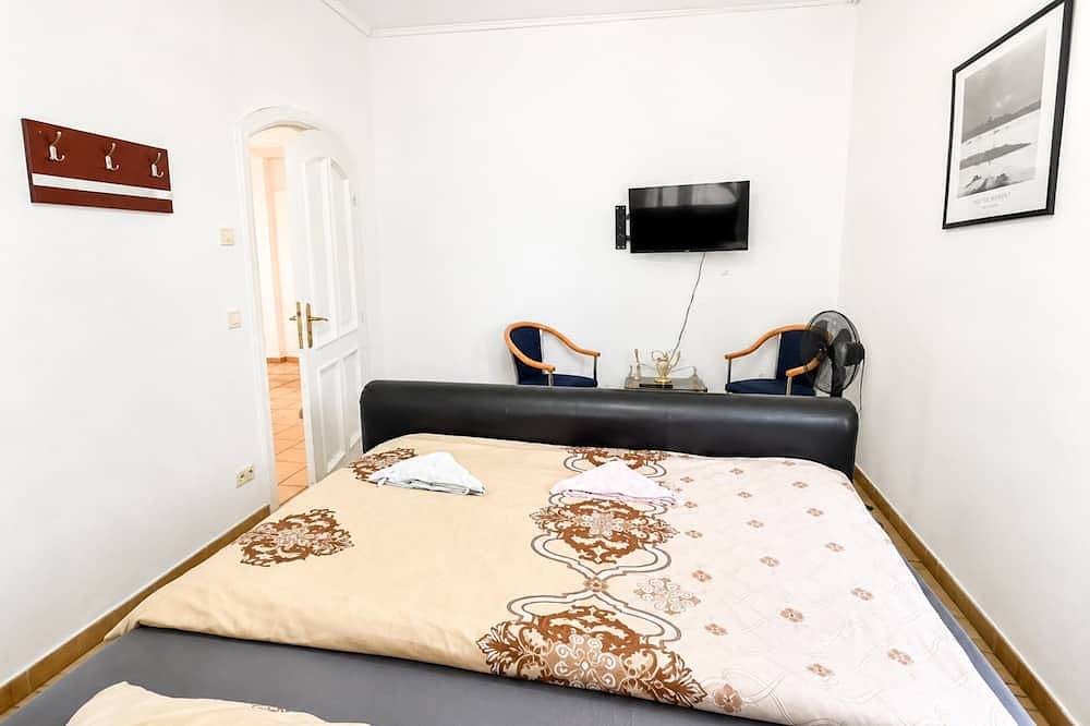 Exquisite Home w/ Garden & Free Parking - for 20p in Floridsdorf, Wien