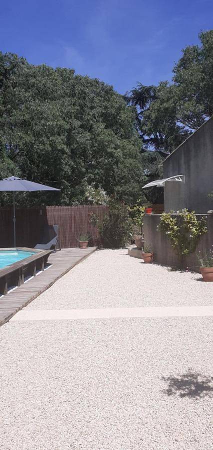 Maison d’hôte pour 2 personnes, avec jardin et vue ainsi que terrasse et piscine à Lauris - 4