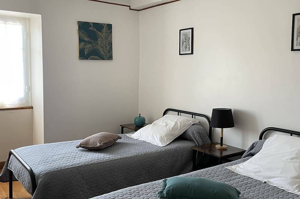 Appartement entier, Appartement de 50 m²  rénové dans maison Basque in Saint-Pée-sur-Nivelle, Région de Bayonne