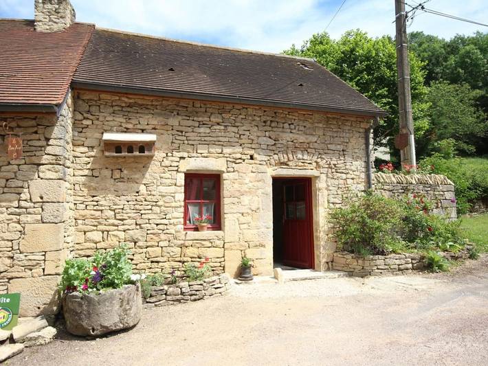 Charmantes Steinhaus in Burgund, Ruhe und Idylle in Avosnes, Montbard und Umgebung