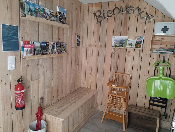 Location de vacances pour 5 personnes, avec terrasse et vue, adapté aux familles à Saint-Floret - 2