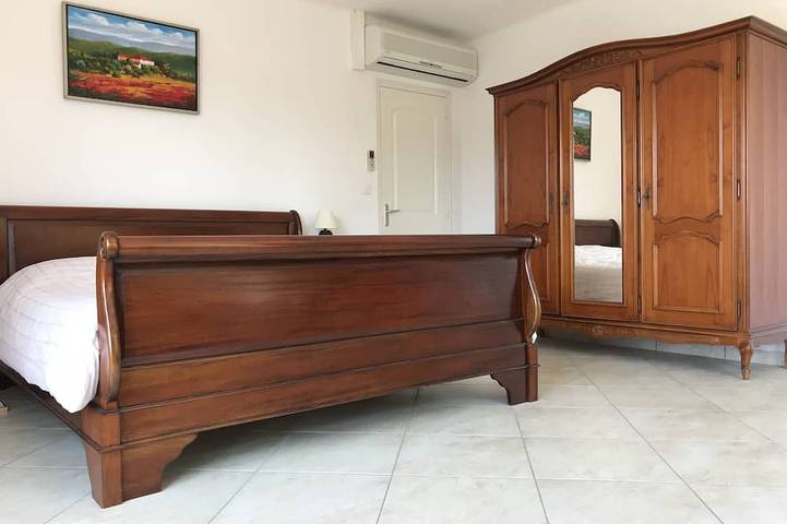 Location de vacances pour 11 personnes, avec jardin, animaux acceptés à Lespignan - 3