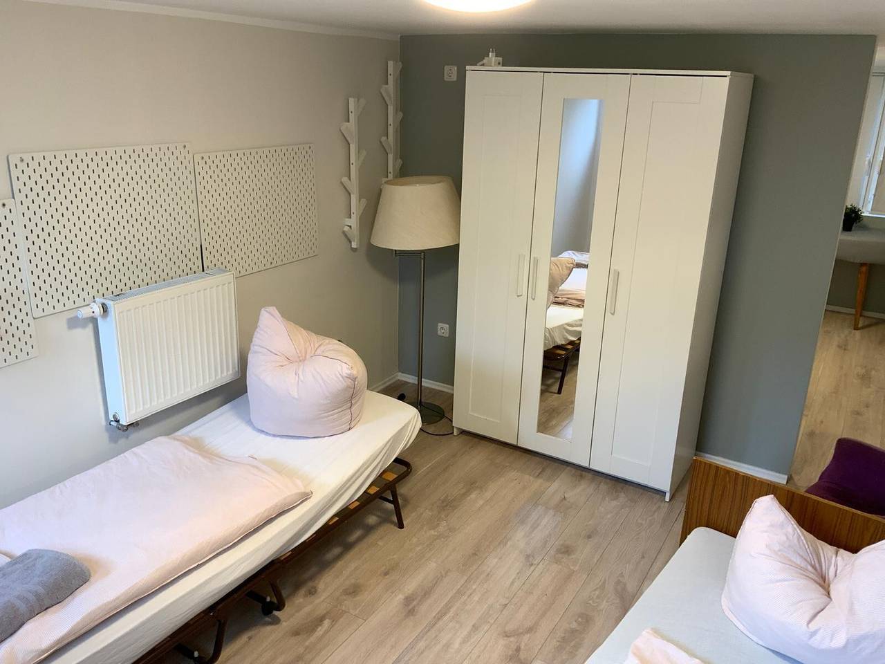 Apartamento entero, Apartamento 'Green Wonder' con terraza compartida, jardín privado y Wi-Fi in Friedrichsdorf, Hochtaunuskreis