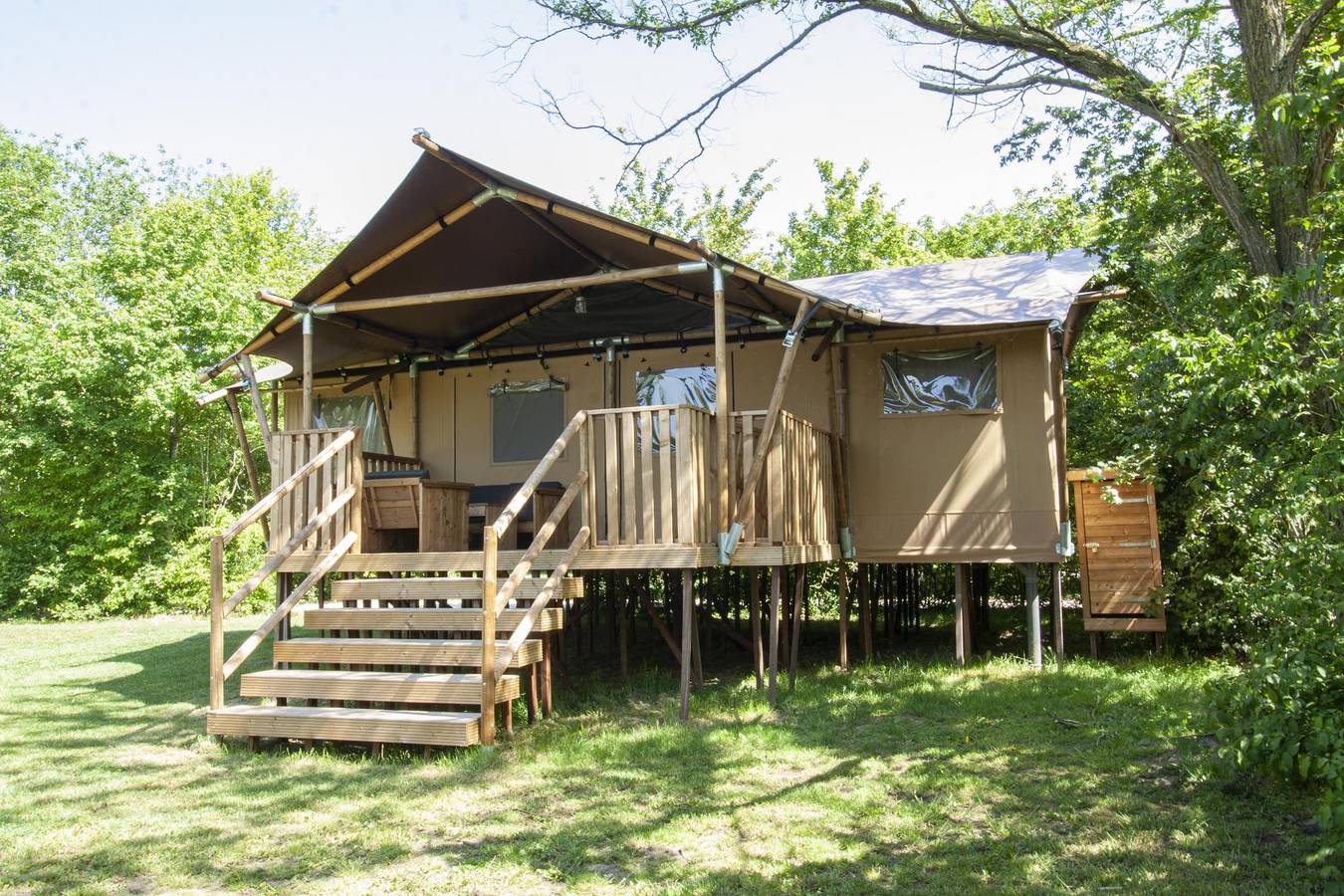 Vakantiepark Breebronne — Glampinglodge in Maasbree, Limburg (Niederlande)