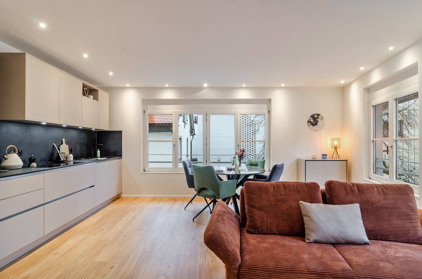 Ganze Wohnung, Exklusive Ferienwohnung - nur wenige Schritte zum See in Überlingen, Region Bodensee-Oberschwaben