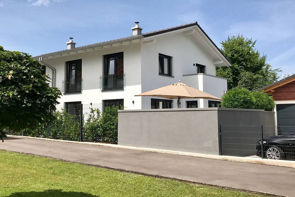 Exklusives und geschmackvolles Ferienhaus im bayerischen Loisachtal Achmühle in Eurasburg, Starnberger See