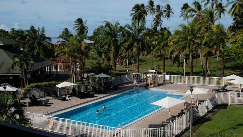 Hôtel pour 2 personnes, avec jardin et piscine, animaux acceptés à Cayenne - 2