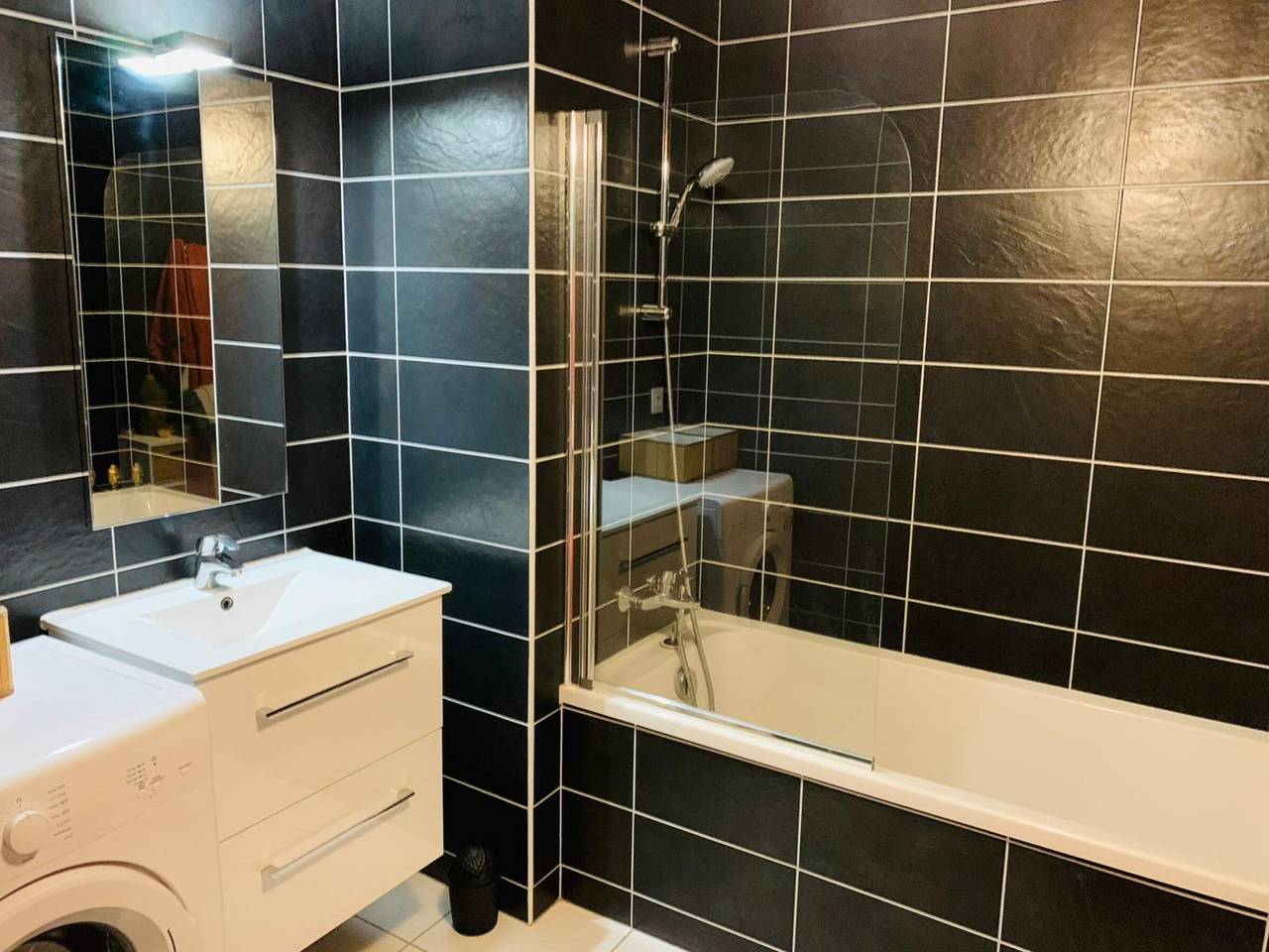 Entire apartment, Modern, Cozy 2-Bedroom Apartment in Châtel – All Comforts for 6 Guests in Châtel, Les Portes du Soleil