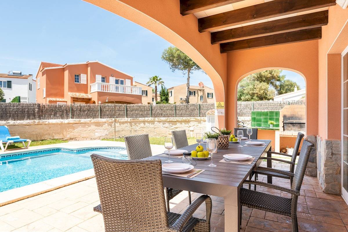 Villa Itsasalde in Cala Blanes, Ciudadela