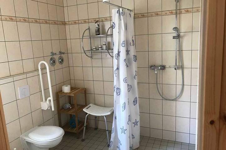 Villa für 4 Personen, mit Terrasse, mit Haustier in Binz - 3